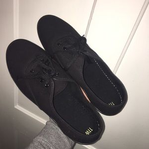 Time and Tru flat sneaks